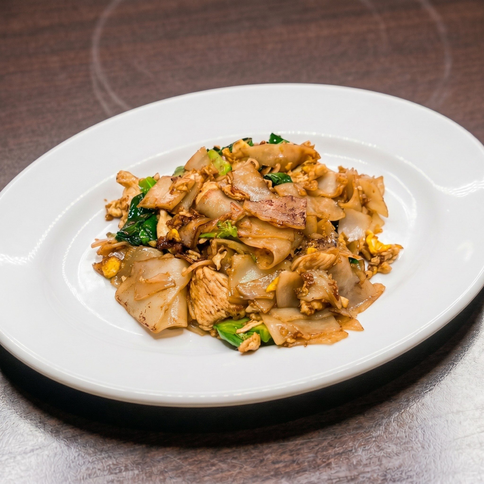 N.9 Pad Se-Ew Noodles.